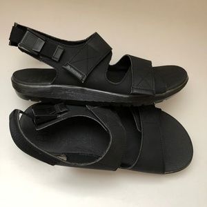 dr martens crewe sandals